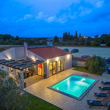Bobo Family House With Pool Villa Vodnjan Ngoại thất bức ảnh