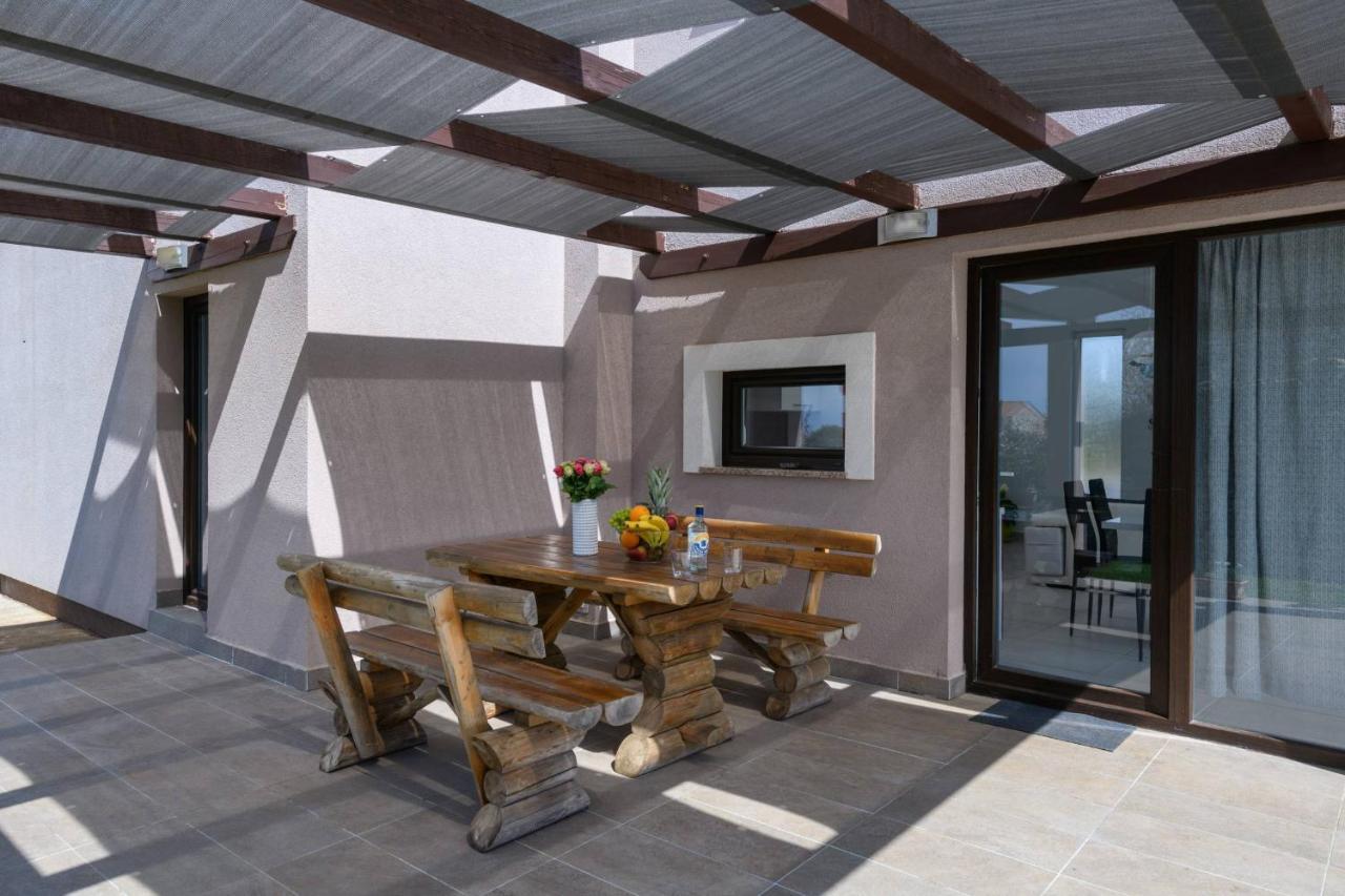 Bobo Family House With Pool Villa Vodnjan Ngoại thất bức ảnh